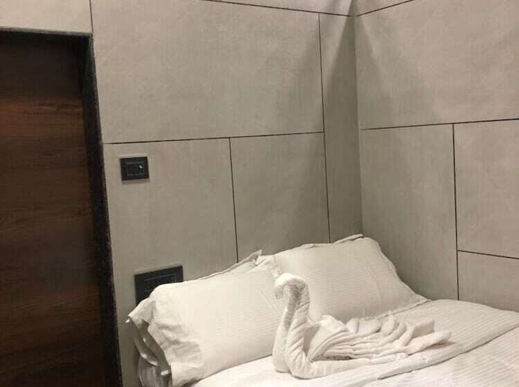 Hotel Rooms Dadar Near Station