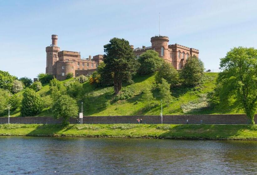 Отель The Coo's Guest House