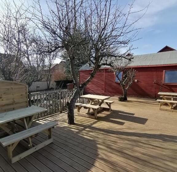 Отель The Coo's Guest House