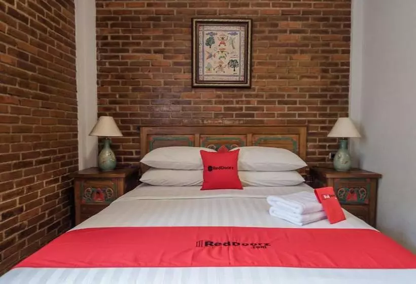 ペンション Sekararum Butik Syariah Guesthouse