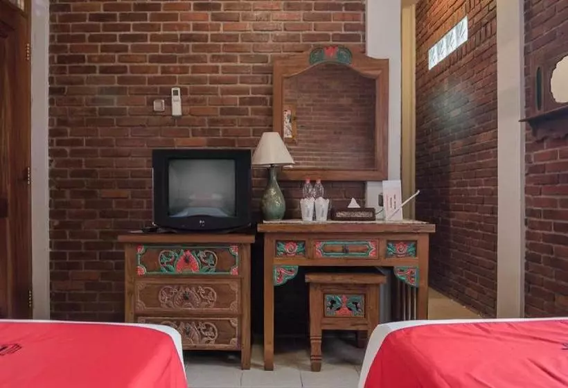 ペンション Sekararum Butik Syariah Guesthouse