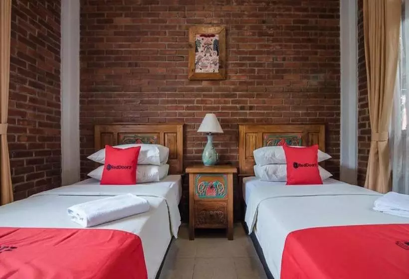 ペンション Sekararum Butik Syariah Guesthouse