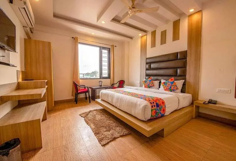 Fabhotel As Residency
