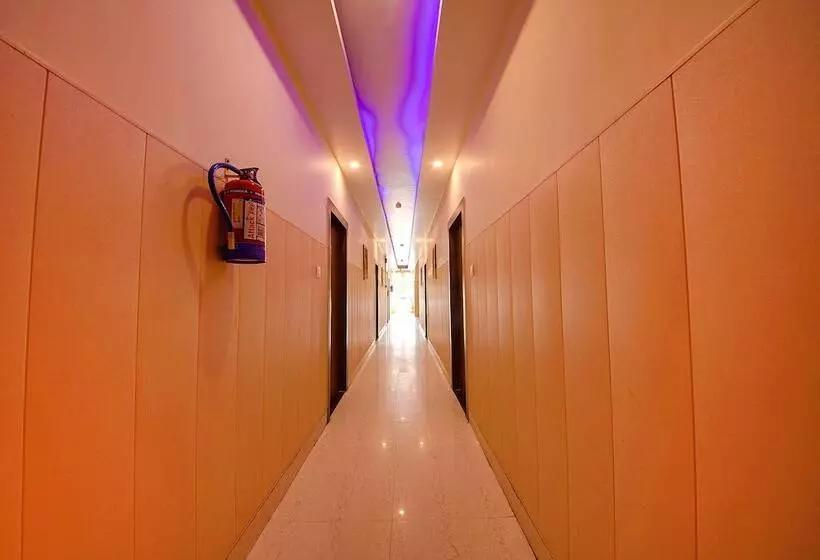 Fabhotel As Residency
