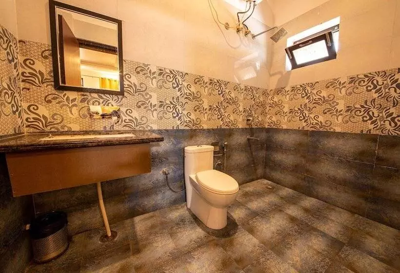 Fabhotel As Residency