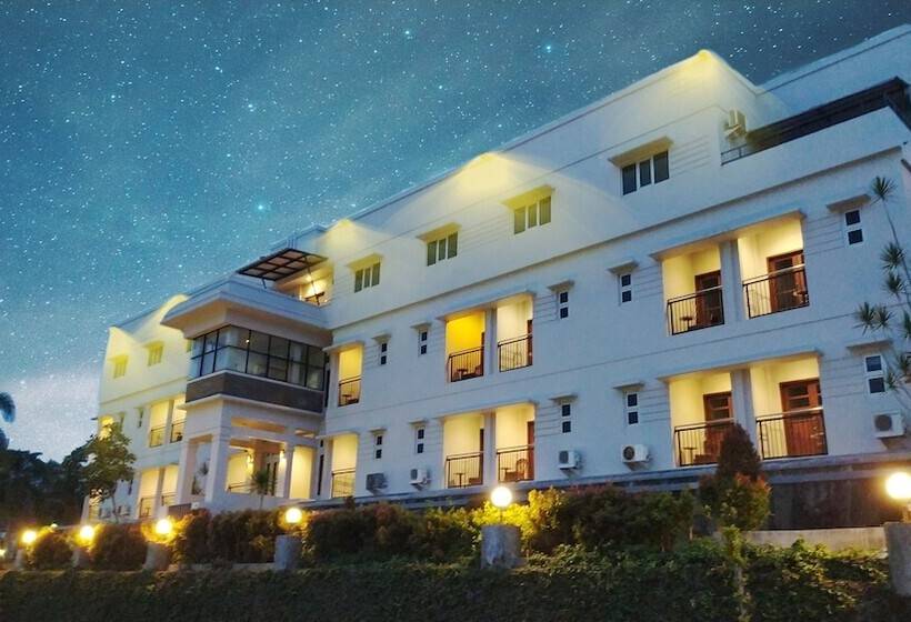 فندق Kuraya Residence Lampung