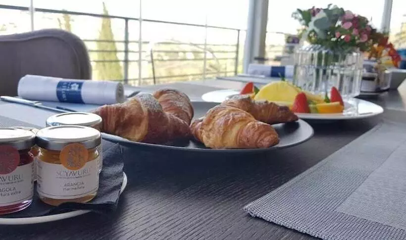 ホテル Villa Flora Relais