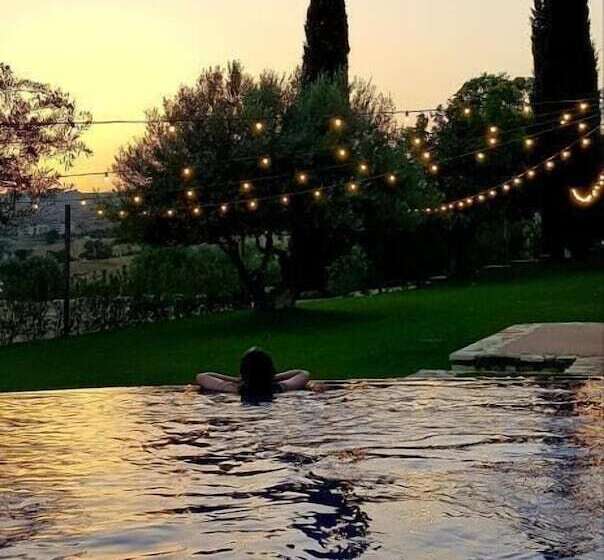 فندق Villa Flora Relais