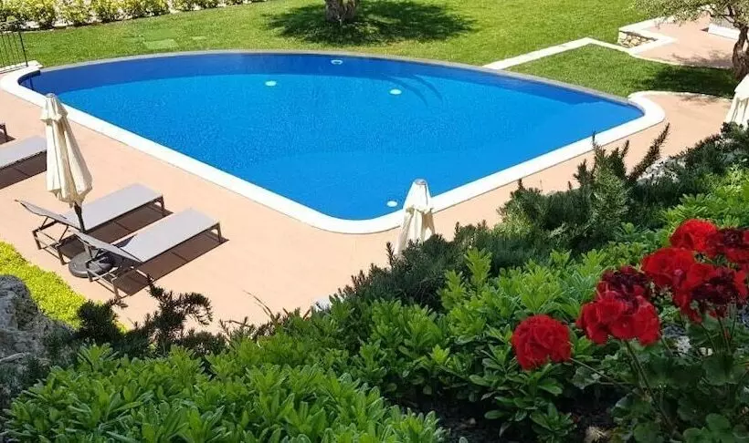 ホテル Villa Flora Relais