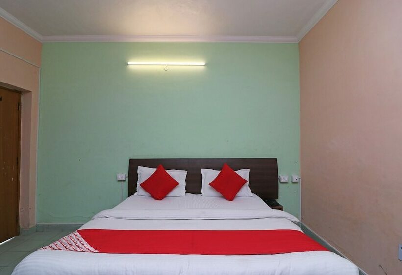 Oyo 16270 Hotel Sweet Home