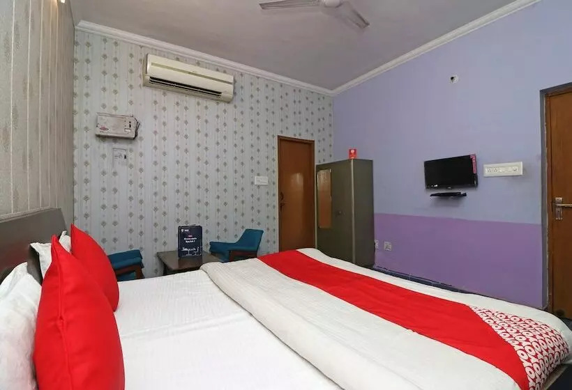 Oyo 16270 Hotel Sweet Home