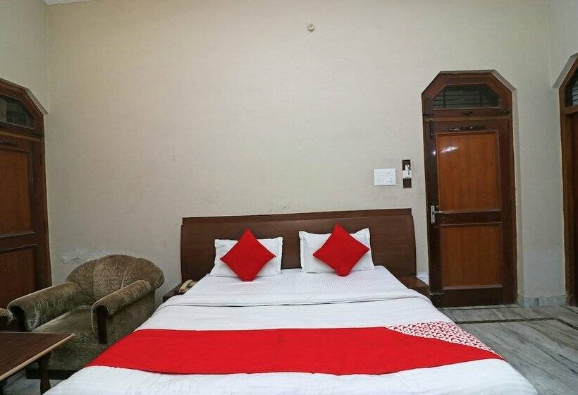 Oyo 16270 Hotel Sweet Home