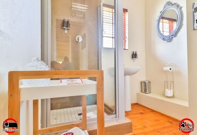 פנסיון Cinzaco Dullstroom