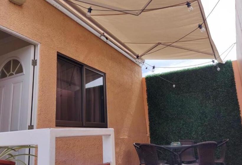 فندق صغير Hogar Doña Gloria