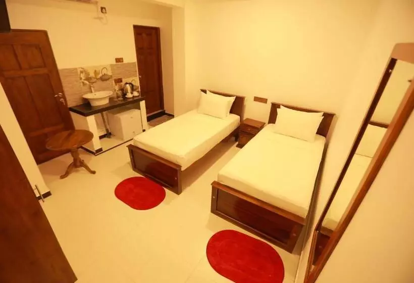 هتل Opulence Colombo