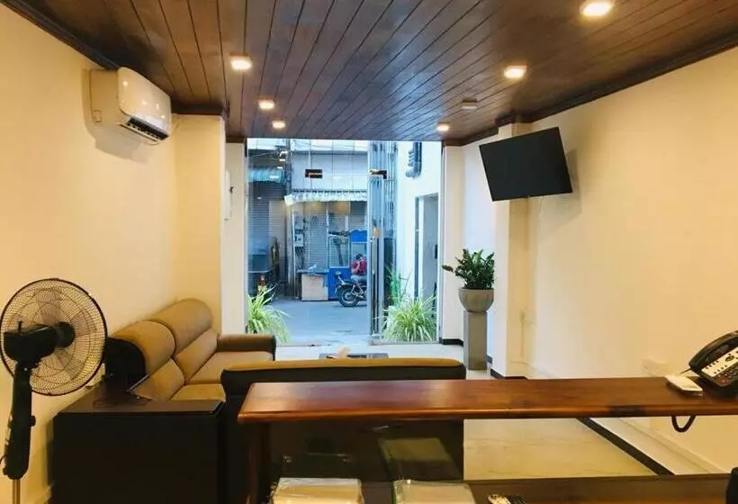 هتل Opulence Colombo