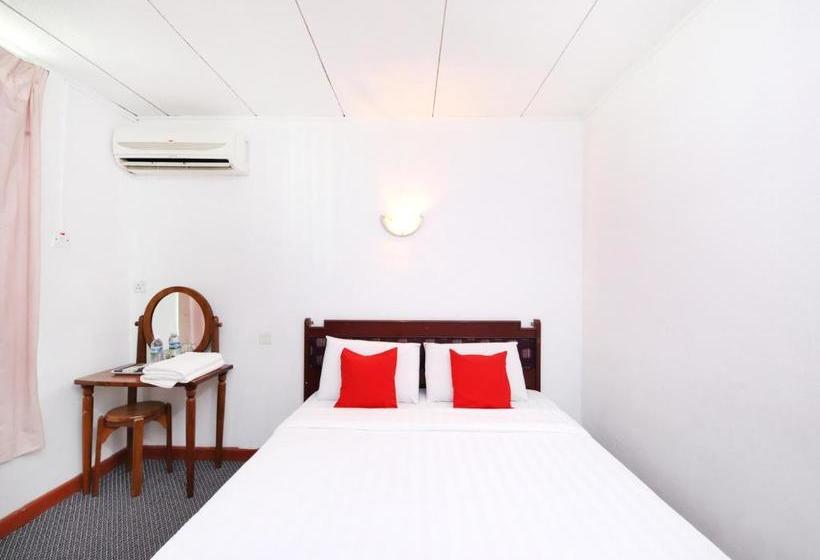 酒店 Oyo 699 Plaza