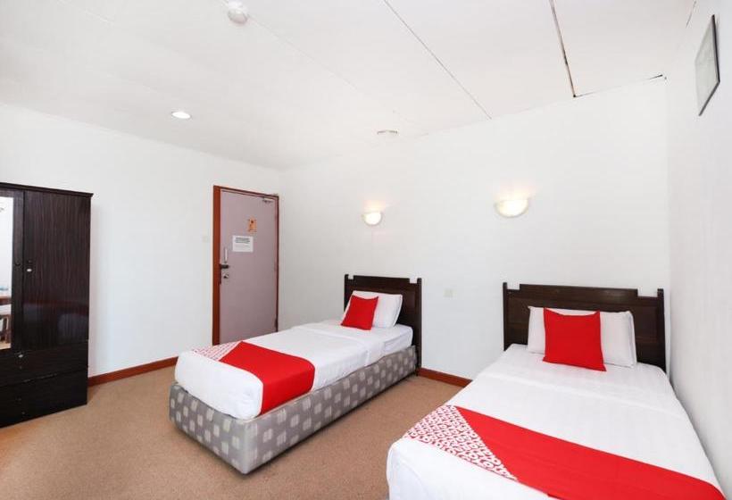 酒店 Oyo 699 Plaza