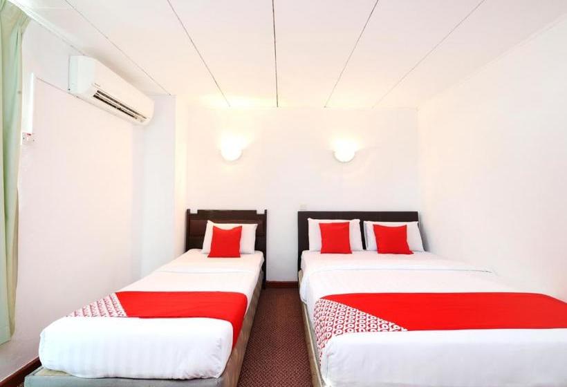 酒店 Oyo 699 Plaza