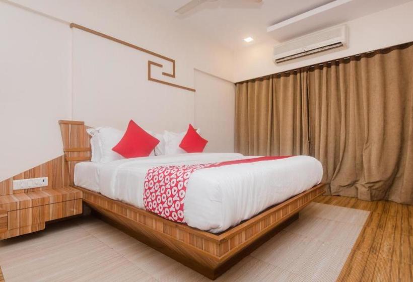 בית מלון כפרי Capital O 13823 Praveen International