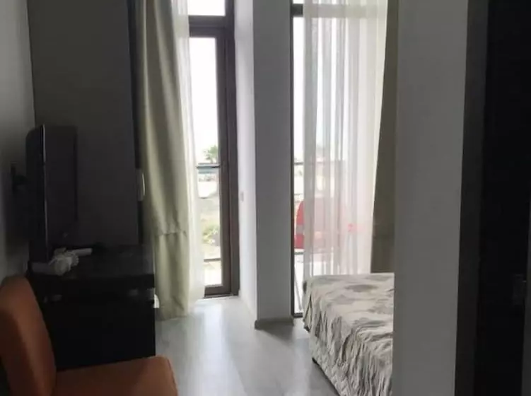 پانسیون Guesthouse Data