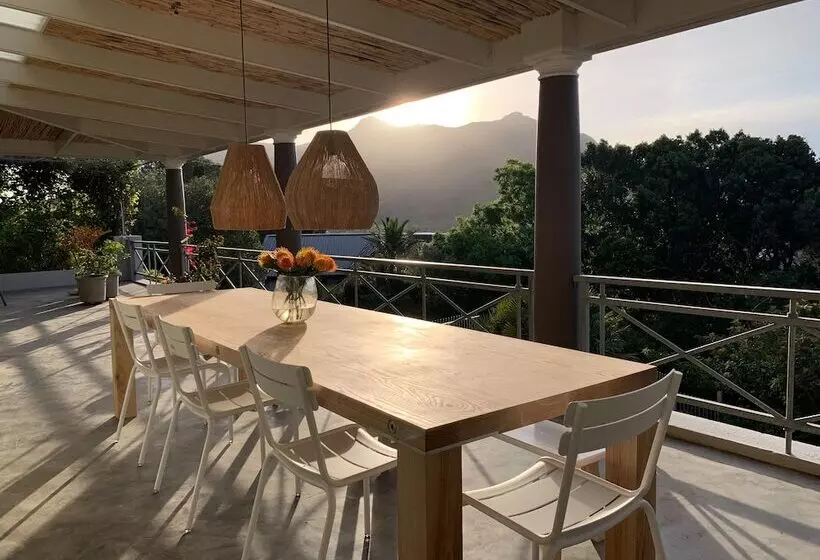 Aamiaismajoitus (B&B) Frogs Hill
