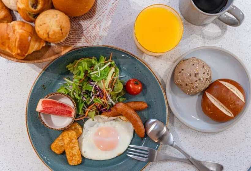 Hotel Lyf Ginza Tokyo