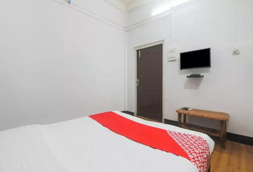 ホテル Oyo 24676 Purbanchal Guest House