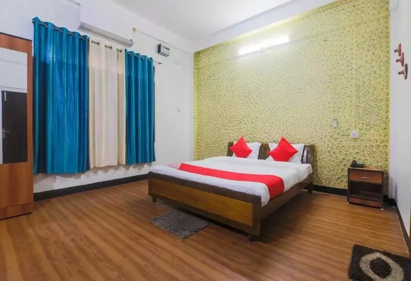 ホテル Oyo 24676 Purbanchal Guest House