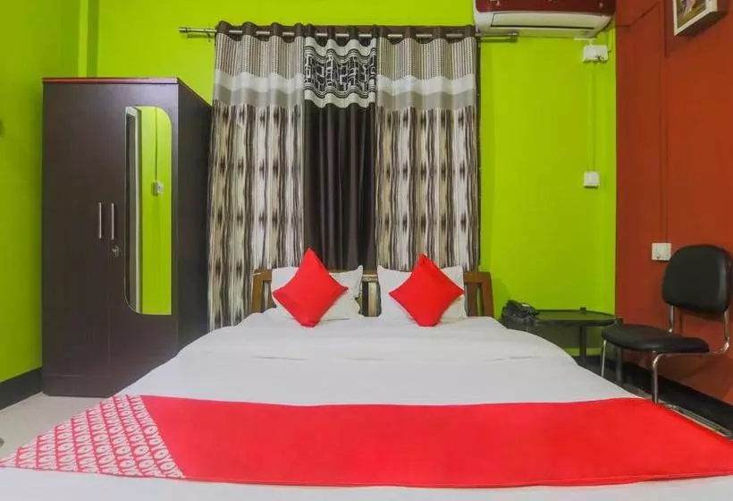 ホテル Oyo 24676 Purbanchal Guest House