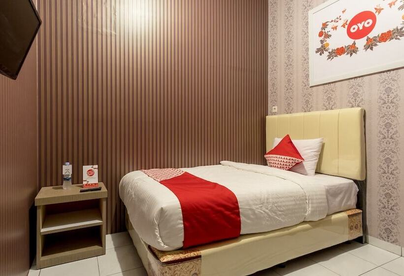 Hotel Oyo 359 Executive Inn