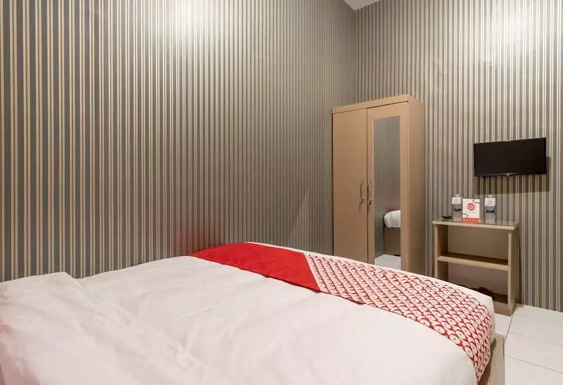 ホテル Oyo 359 Executive Inn