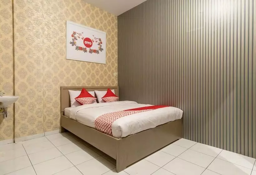 ホテル Oyo 359 Executive Inn
