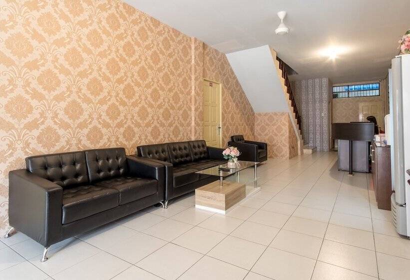 Hotel Oyo 359 Executive Inn