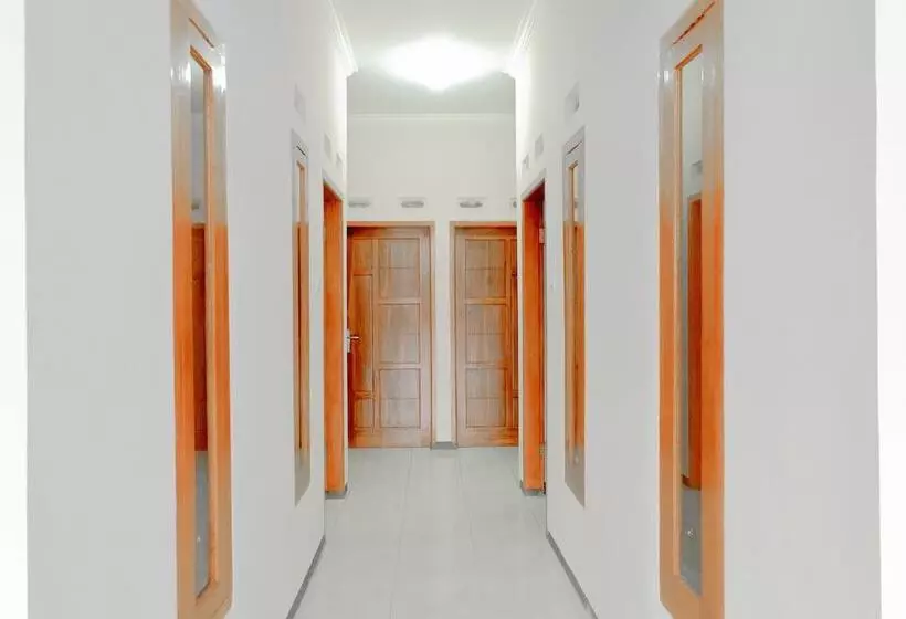 Otel Oyo 605 Queen Residence