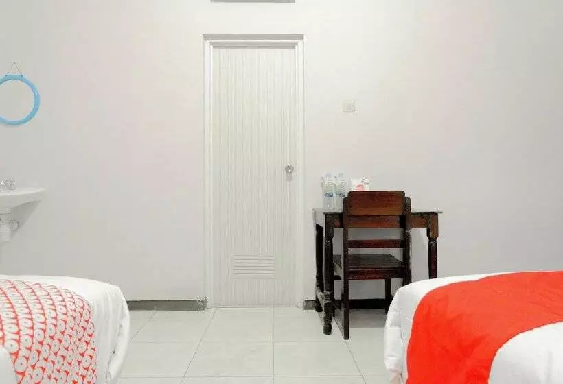 Otel Oyo 605 Queen Residence