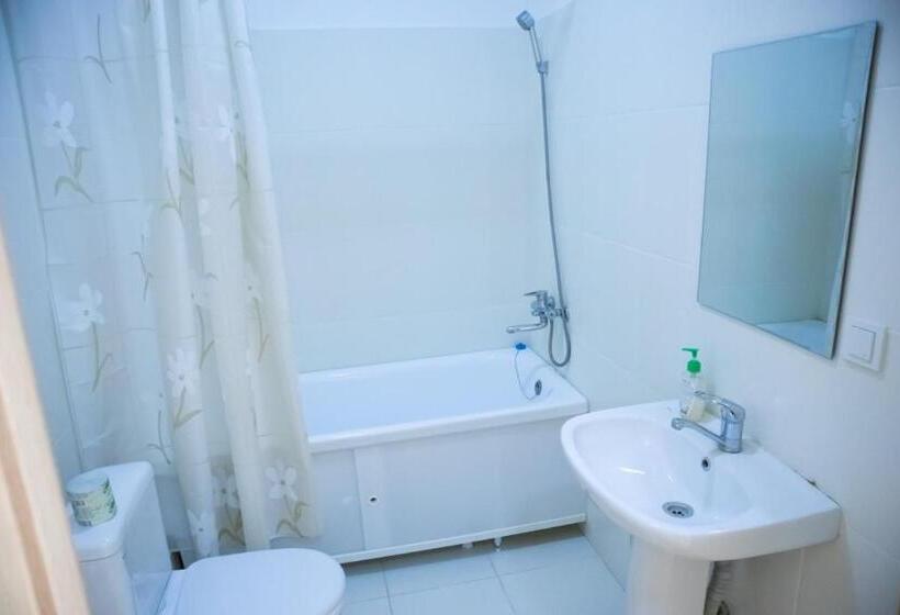 هتل Sad Dolgoletiya