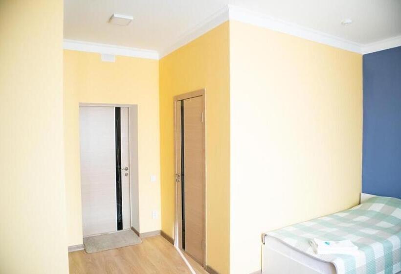 هتل Sad Dolgoletiya