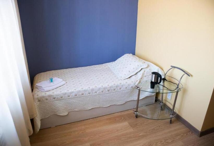 هتل Sad Dolgoletiya