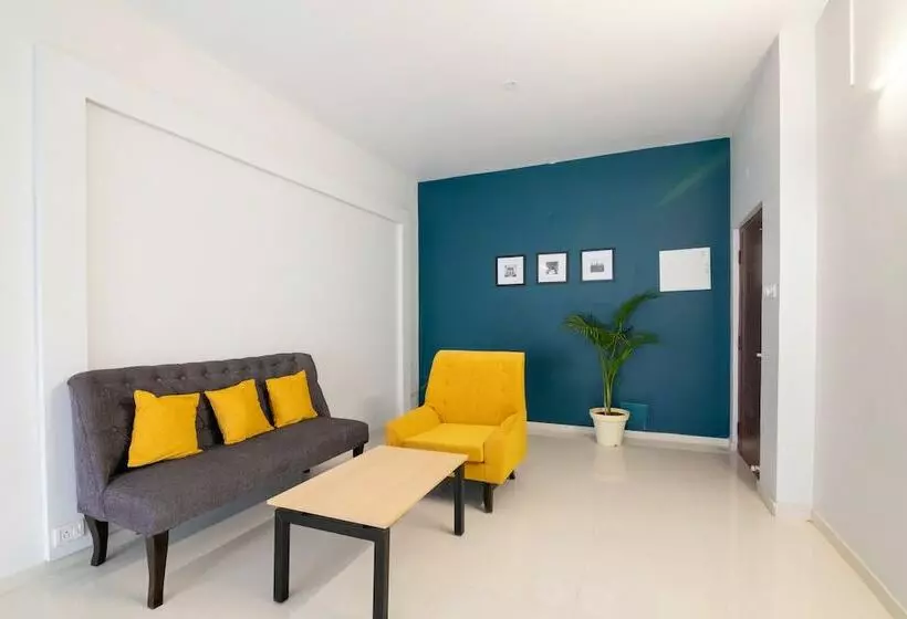 ホテル Silverkey Executive Stays 27773 Ias Colony