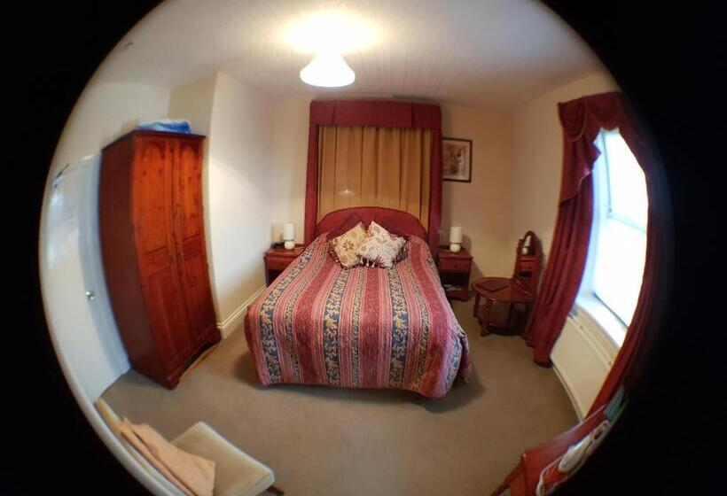 בית מלון כפרי The White House