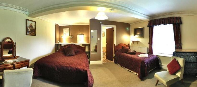 בית מלון כפרי The White House