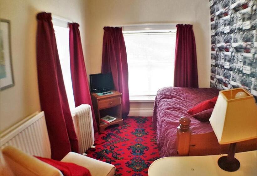 בית מלון כפרי The White House