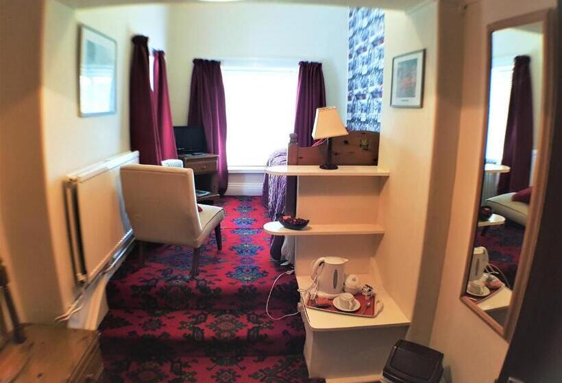 בית מלון כפרי The White House