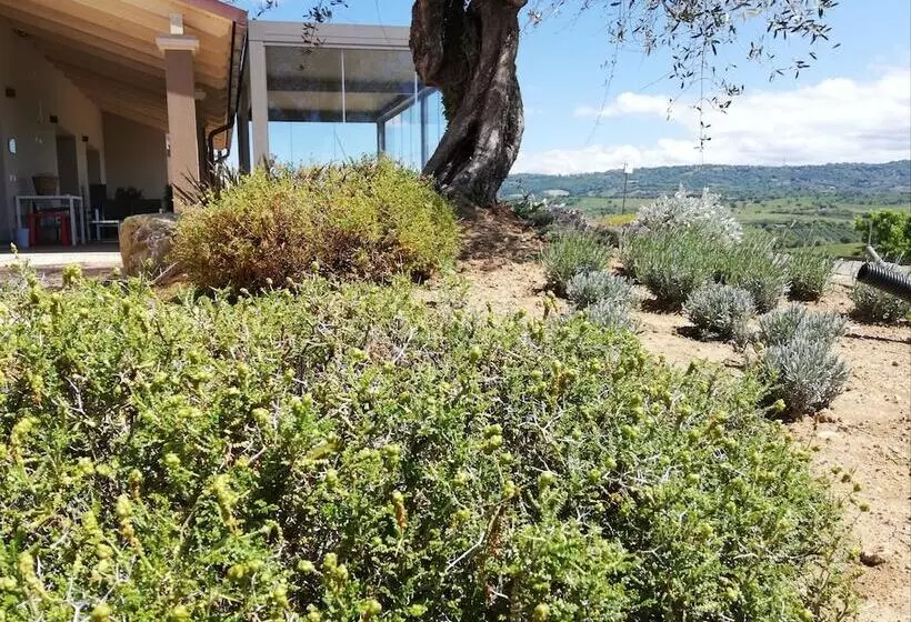 Hotelli Agriturismo Le Piccole Macìe