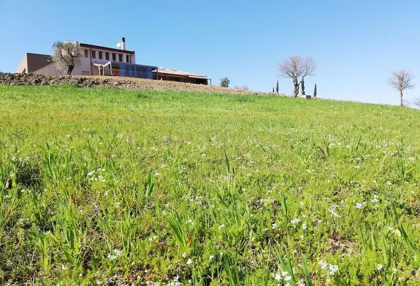 Hotelli Agriturismo Le Piccole Macìe