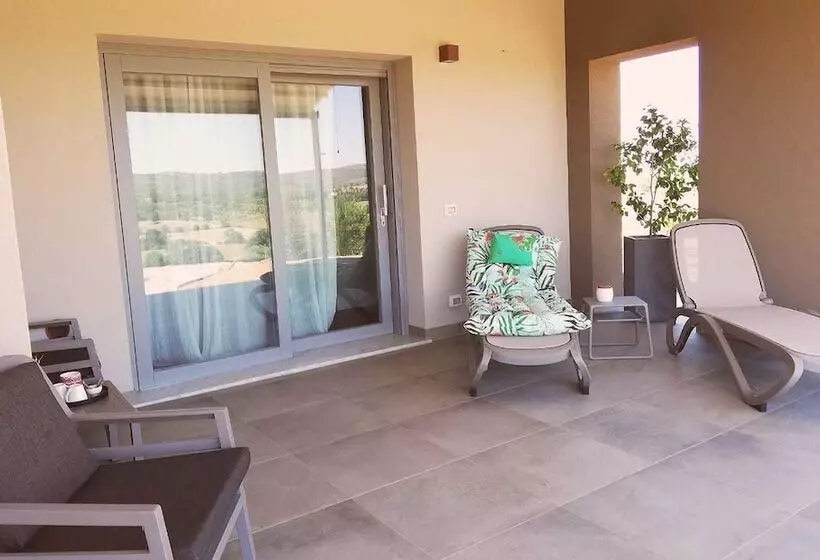 Hotelli Agriturismo Le Piccole Macìe