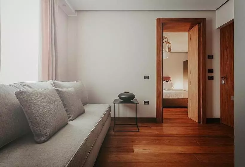 هتل Baca Suites, Restaurant & Bar