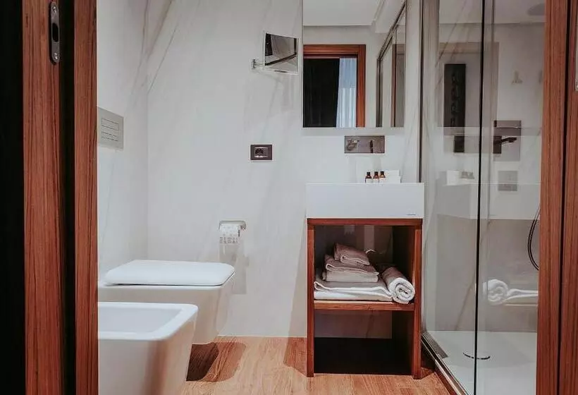 هتل Baca Suites, Restaurant & Bar