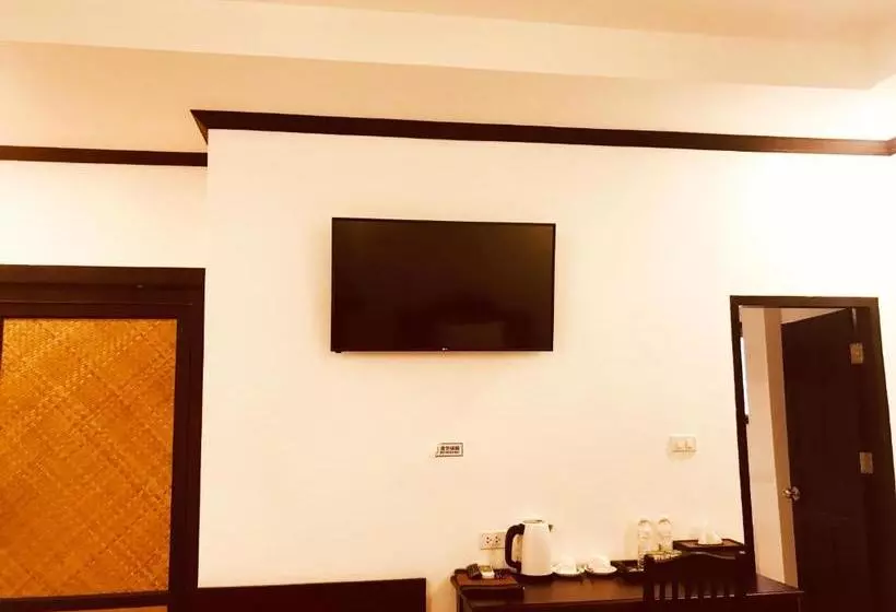 Hotelli Khung City